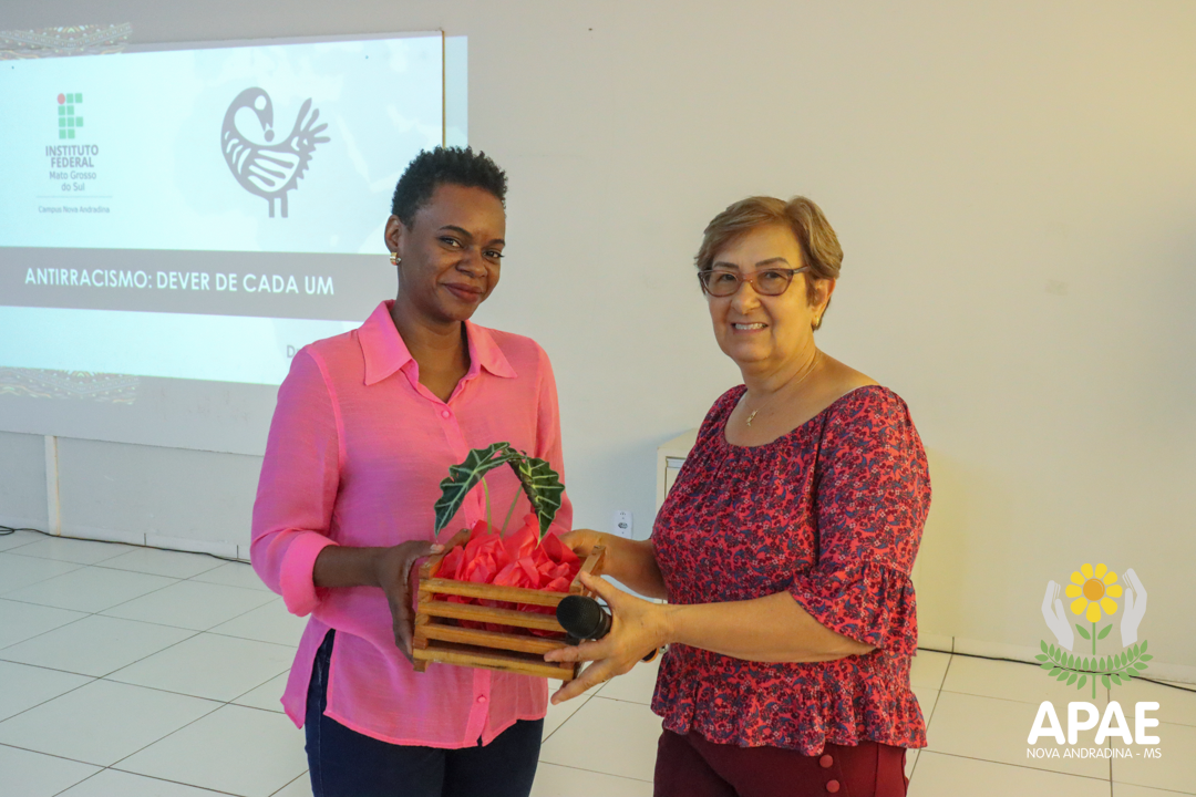 img-slide-noticia-IMG_4666-175.png